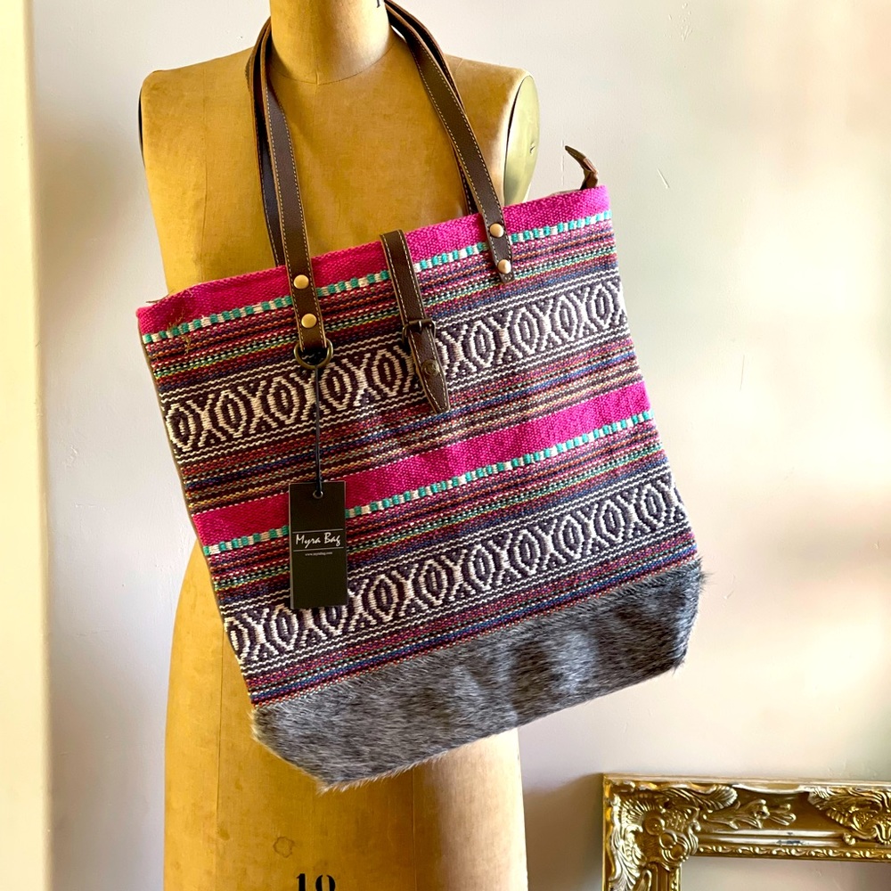 Myra Tote Bag NWT. 16.5x15.5x4.5